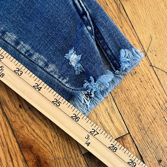 KanCan Medium Blue Distressed Ankle Jeans- size 5/26 - Picture 8 of 12